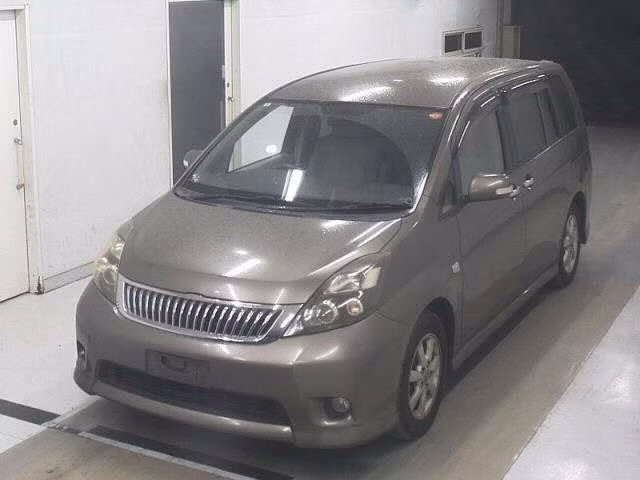 TOYOTA ISIS