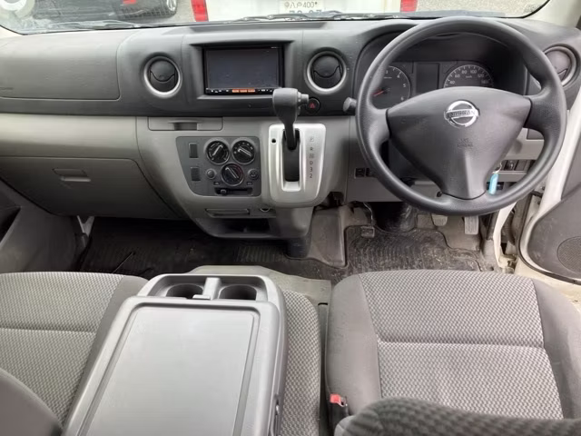 NISSAN NV350 CARAVAN