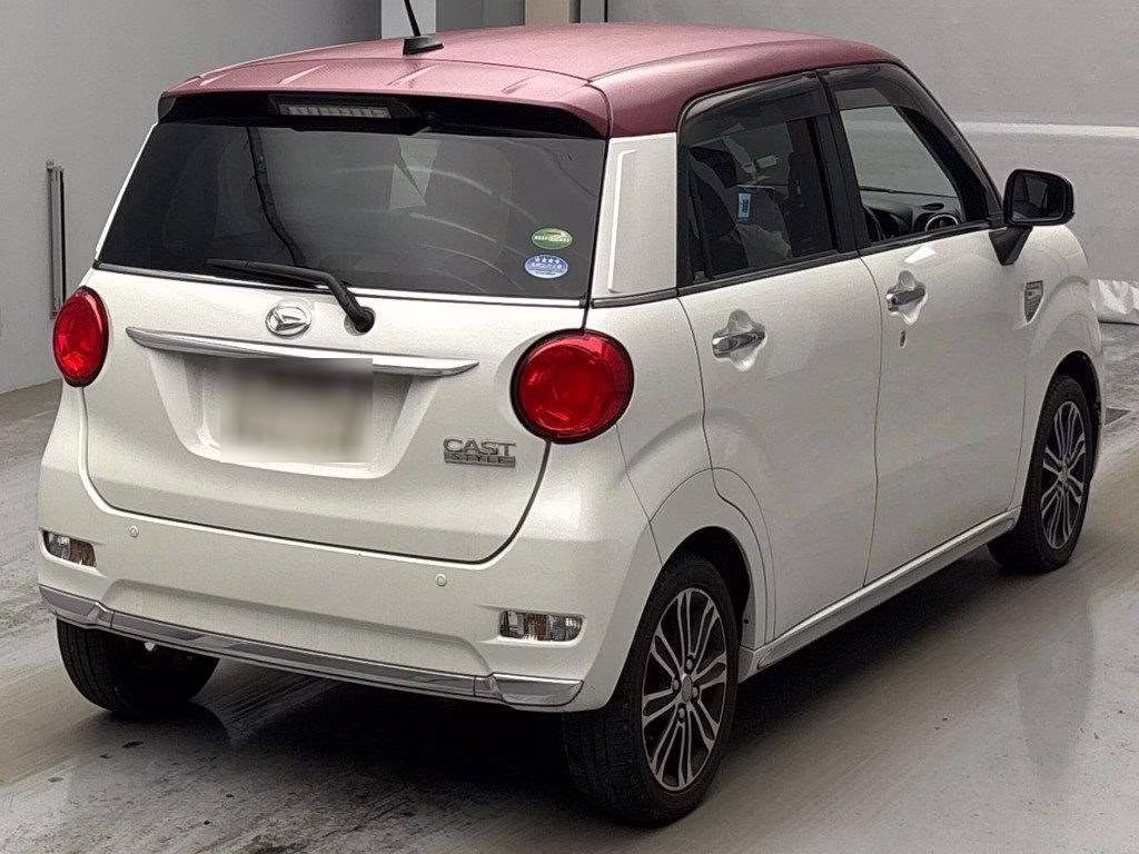 DAIHATSU CAST