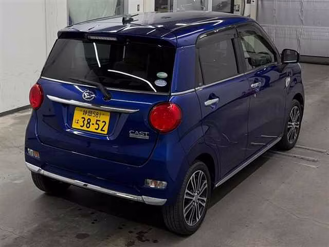 DAIHATSU CAST