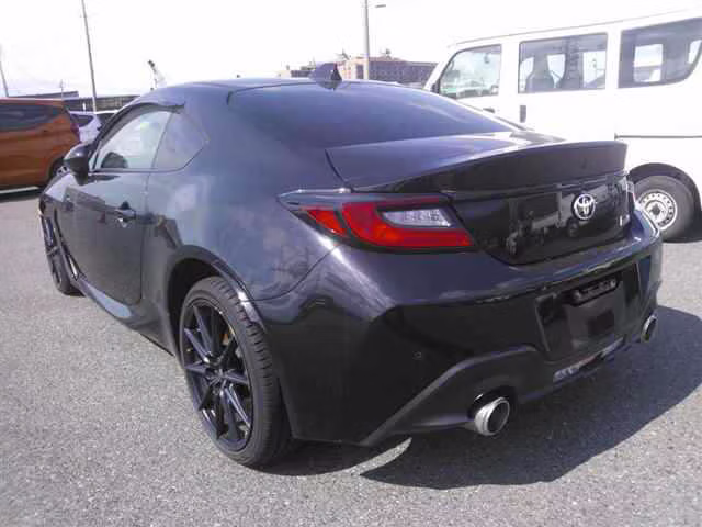 TOYOTA GR 86