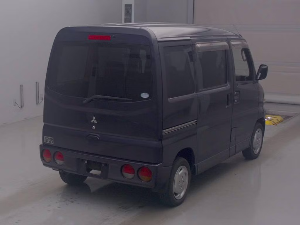 MITSUBISHI TOWN BOX