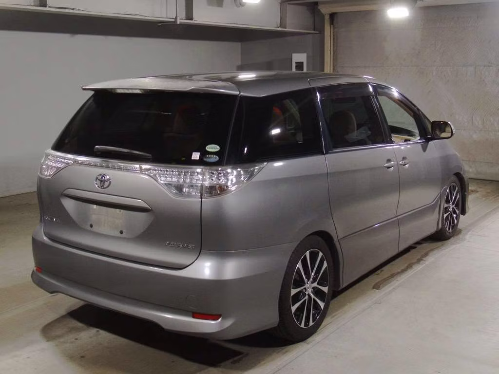 TOYOTA ESTIMA