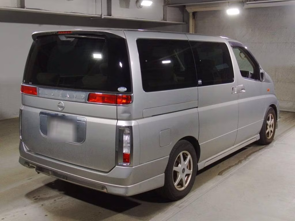 NISSAN ELGRAND