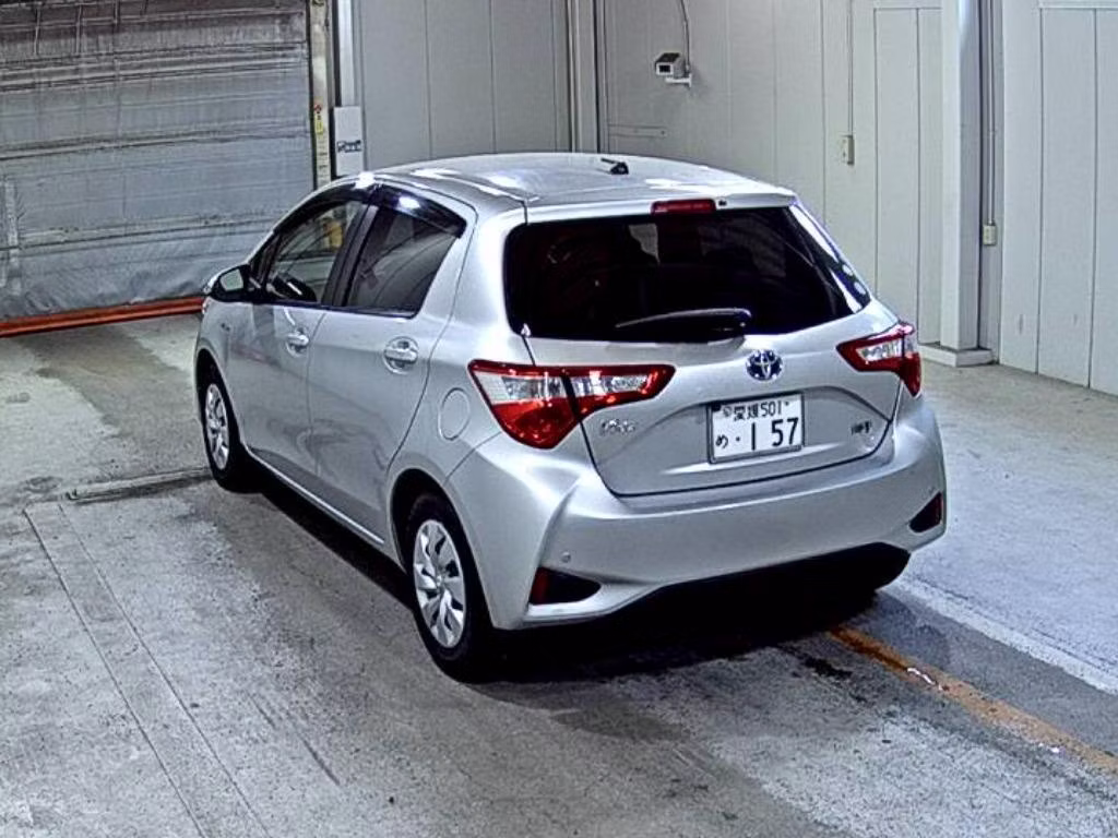 TOYOTA VITZ