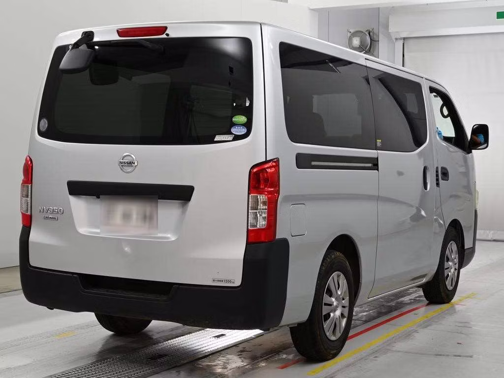 NISSAN NV350 CARAVAN
