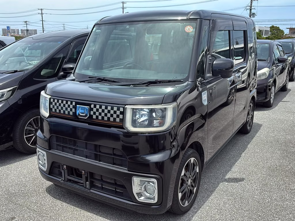 DAIHATSU WAKE