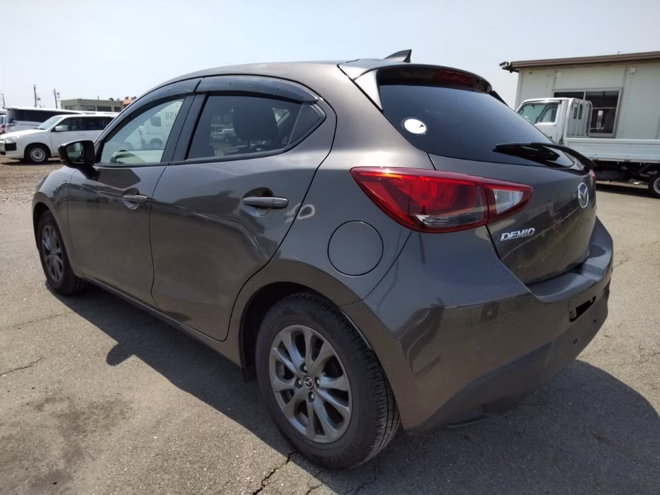 MAZDA DEMIO
