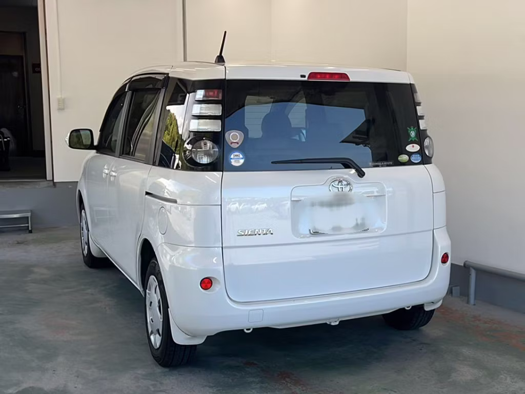 TOYOTA SIENTA