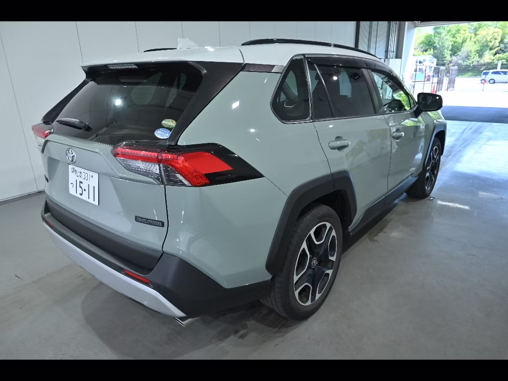 TOYOTA RAV4