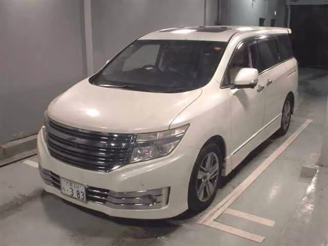 NISSAN ELGRAND