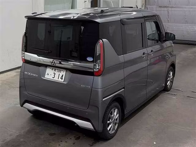 MITSUBISHI EK SPACE