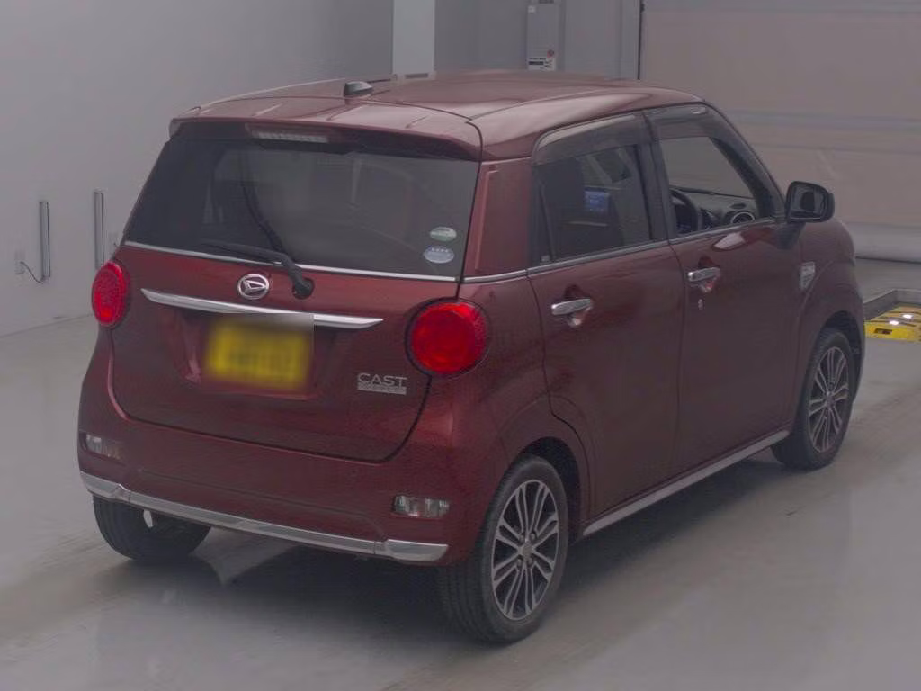 DAIHATSU CAST