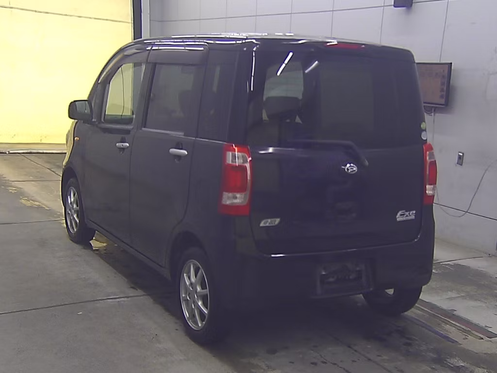 DAIHATSU TANTO EXE