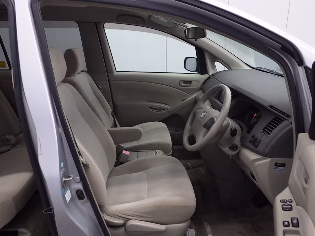 TOYOTA ISIS