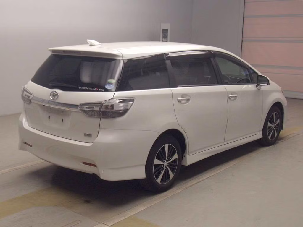 TOYOTA WISH