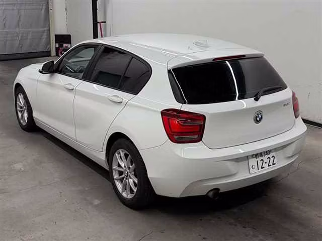BMW 1-SERIES