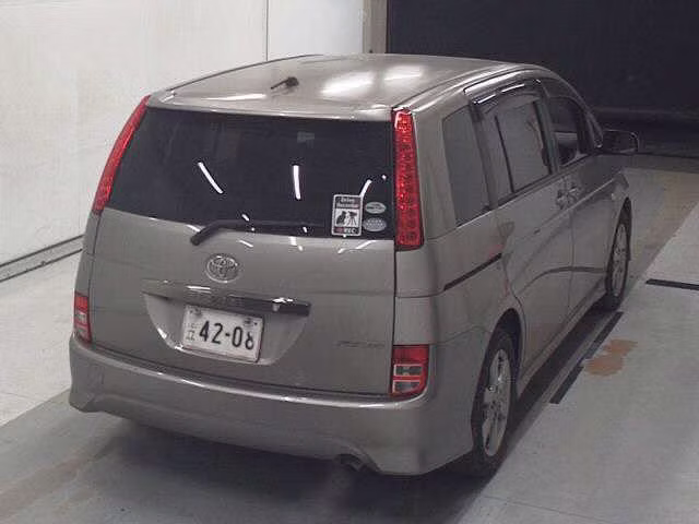 TOYOTA ISIS