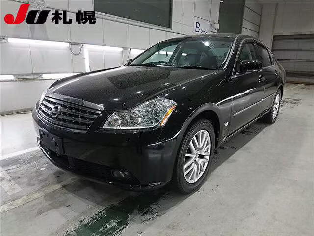 NISSAN FUGA
