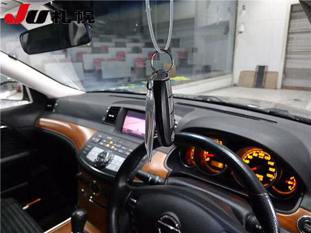 NISSAN FUGA