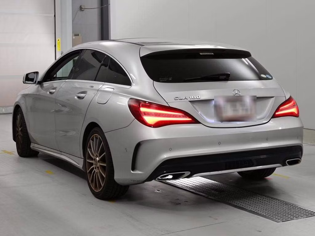 MERCEDES-BENZ CLA-CLASS
