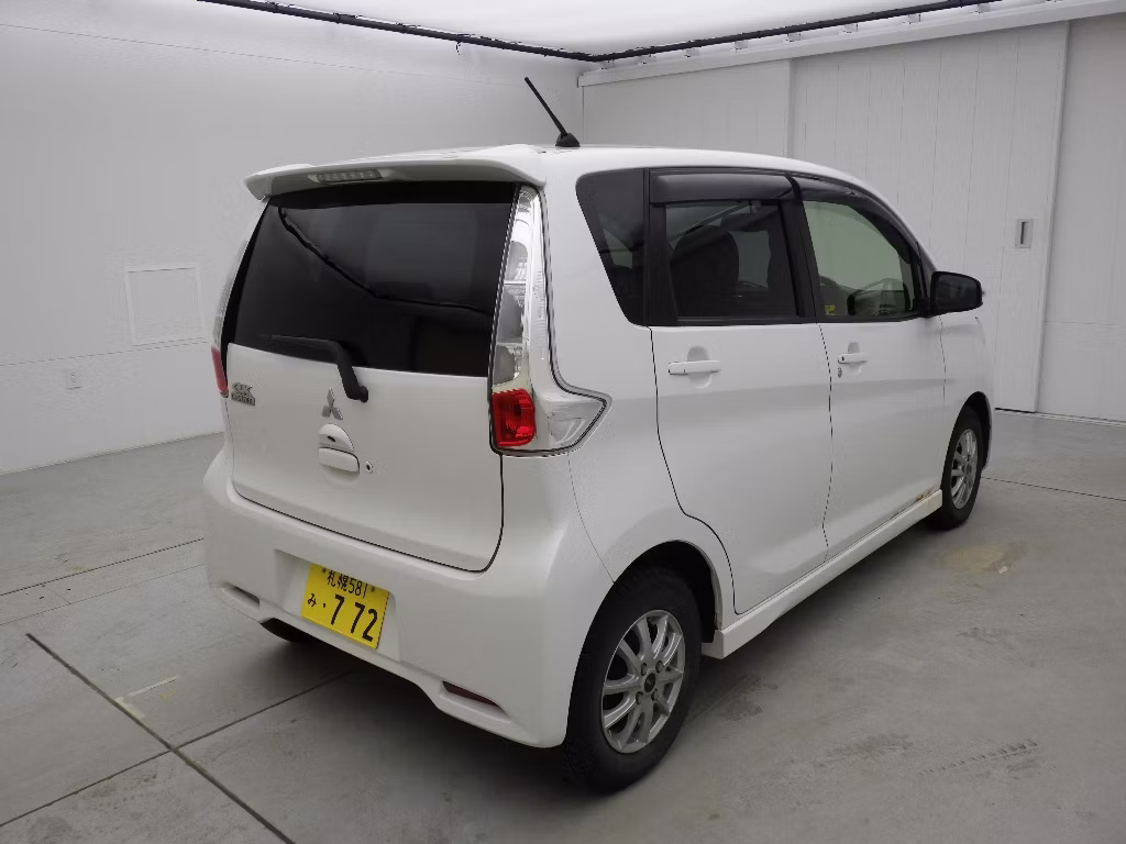 MITSUBISHI EK CUSTOM