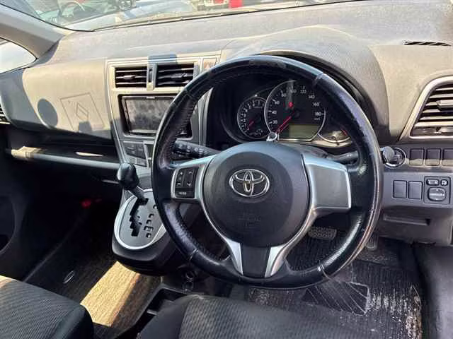 TOYOTA RACTIS