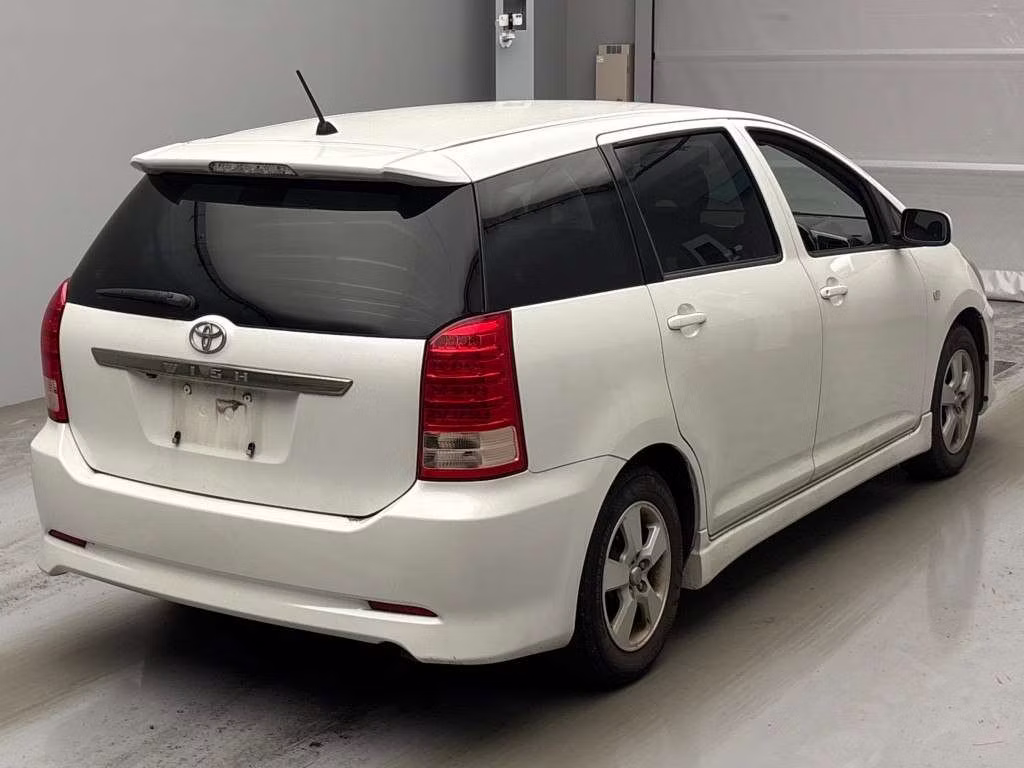 TOYOTA WISH