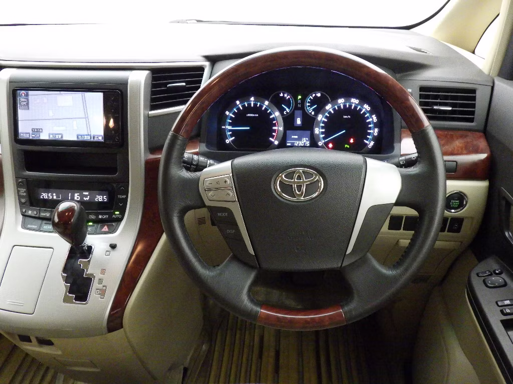 TOYOTA ALPHARD