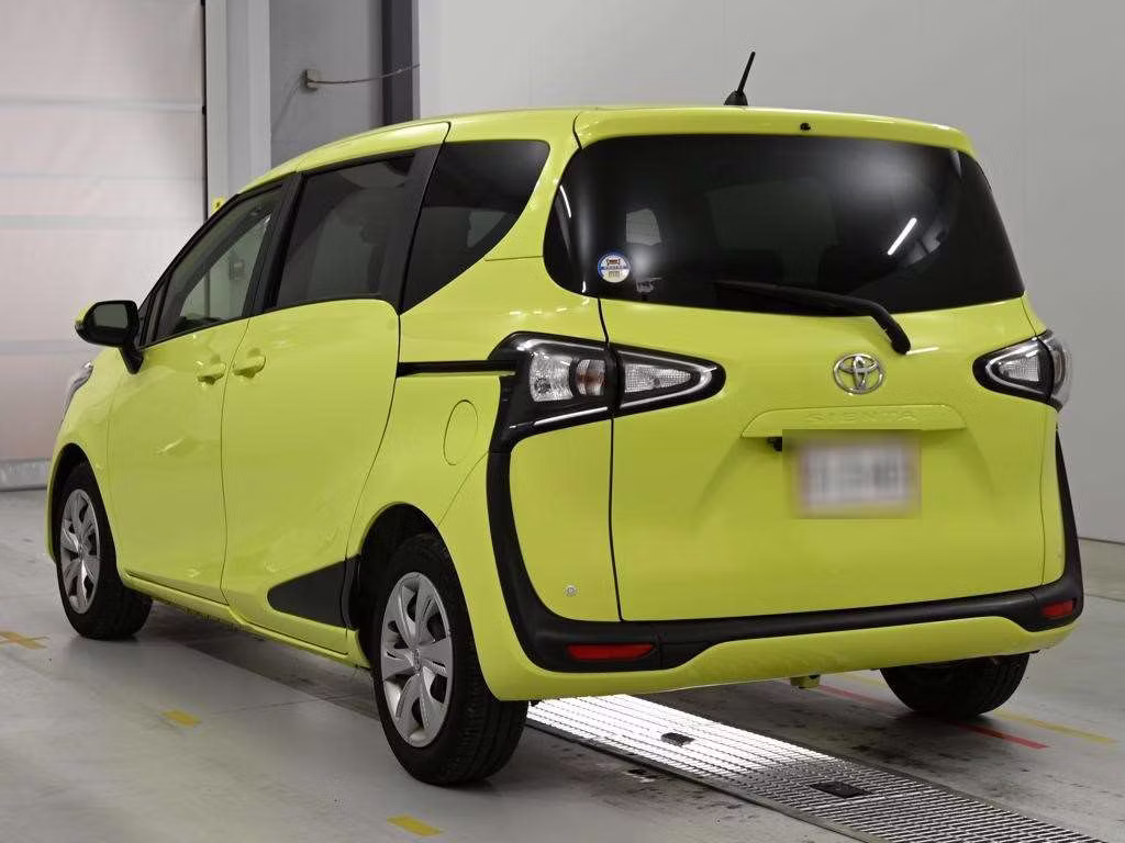 TOYOTA SIENTA