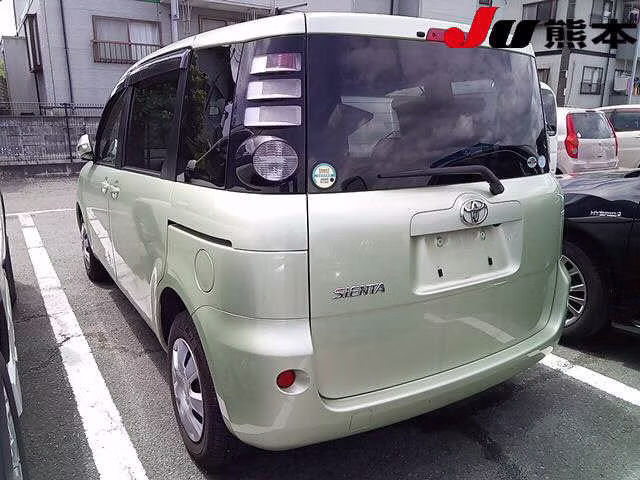 TOYOTA SIENTA