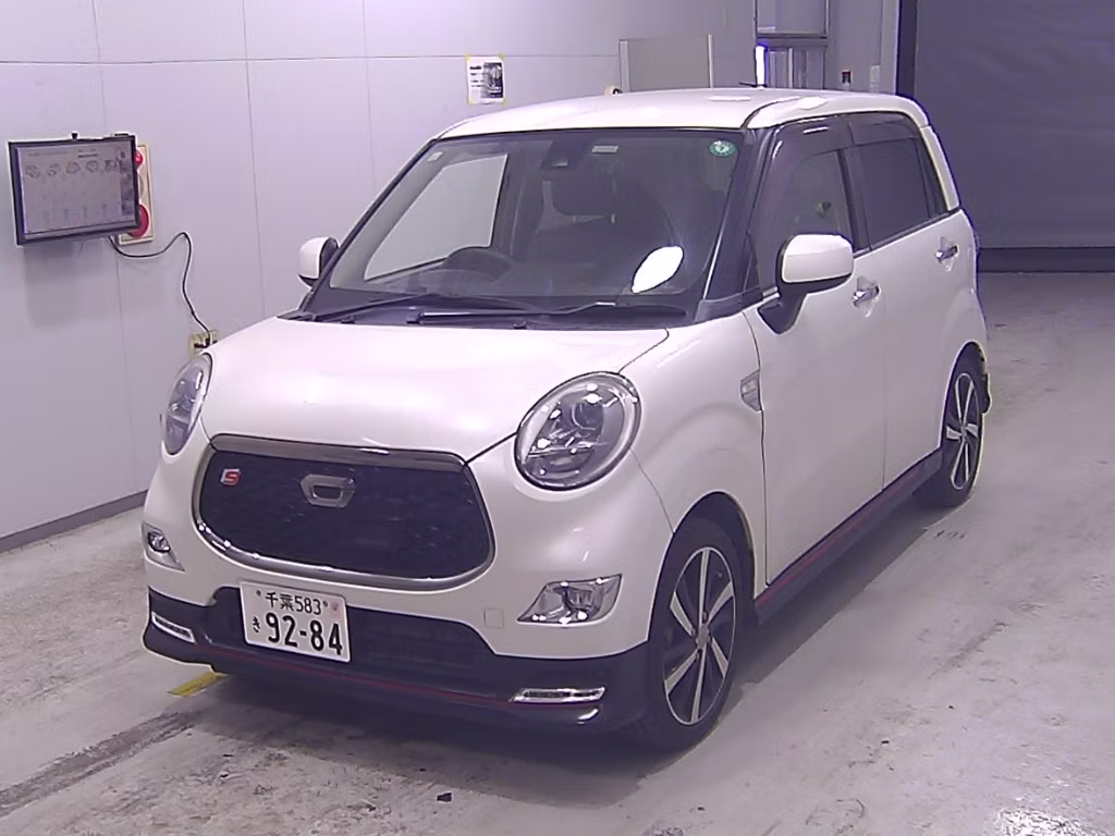 DAIHATSU CAST