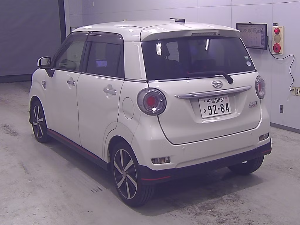 DAIHATSU CAST