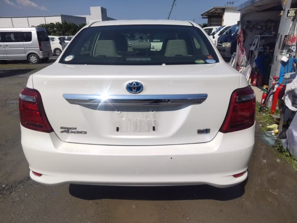 TOYOTA COROLLA AXIO