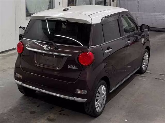 DAIHATSU CAST