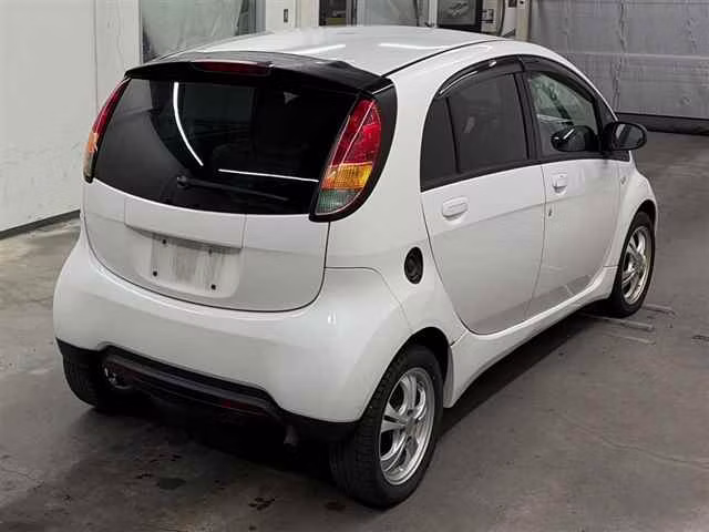 MITSUBISHI I