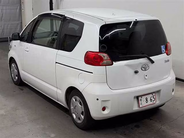 TOYOTA PORTE