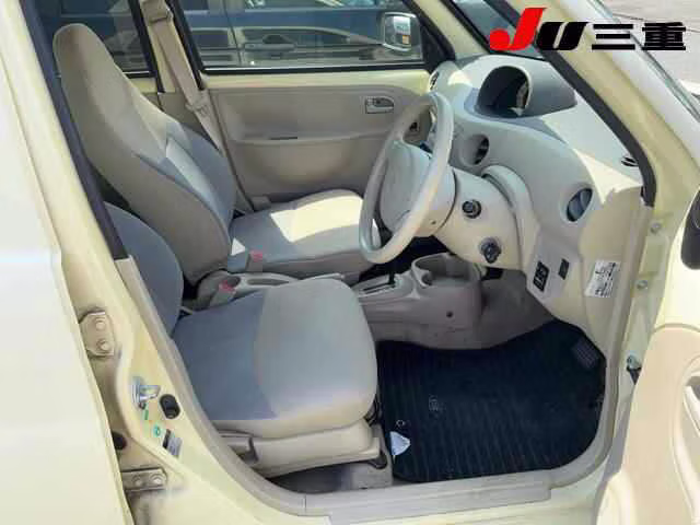DAIHATSU ESSE