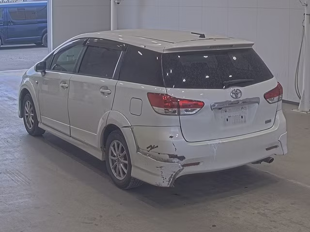 TOYOTA WISH