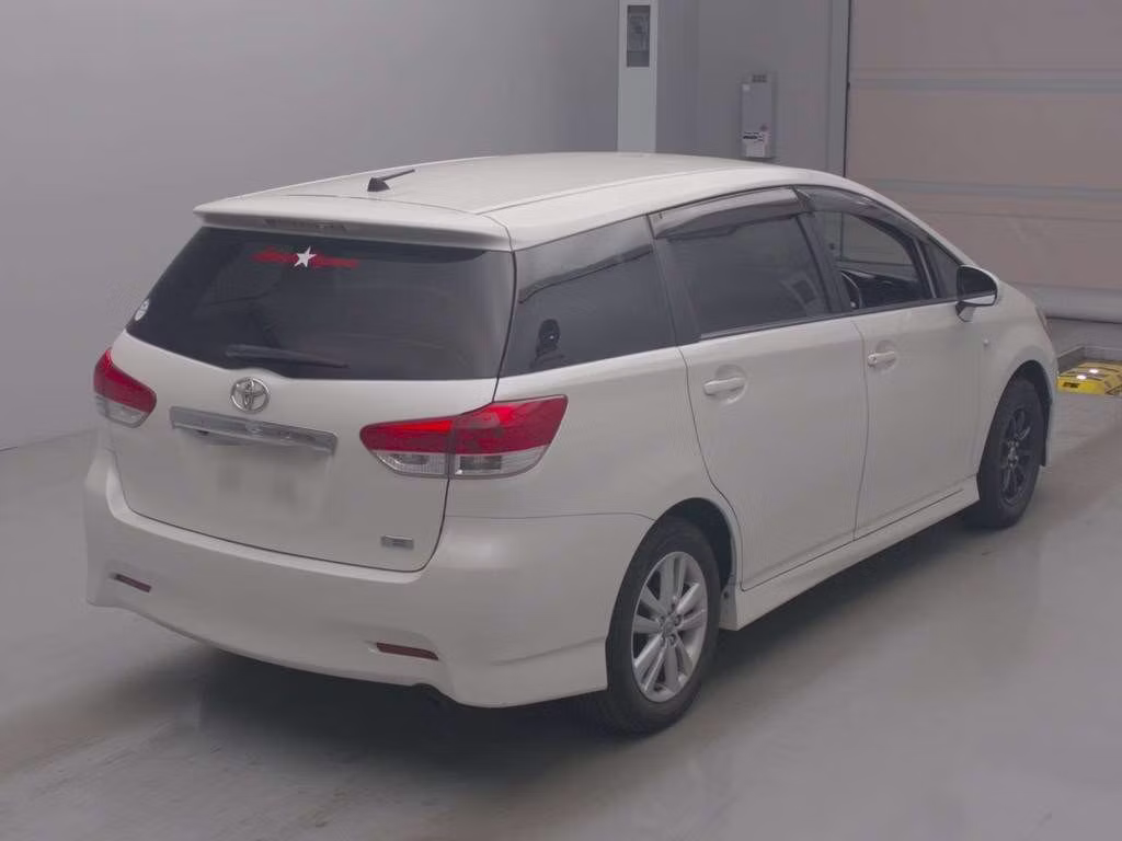 TOYOTA WISH