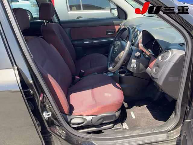 MAZDA VERISA