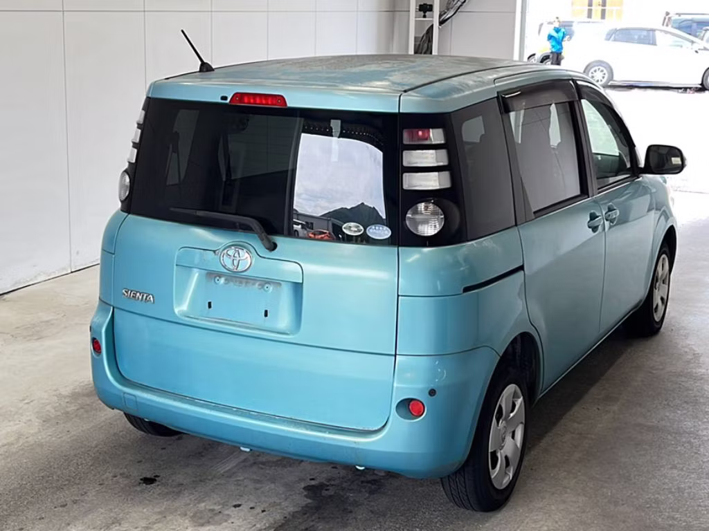 TOYOTA SIENTA