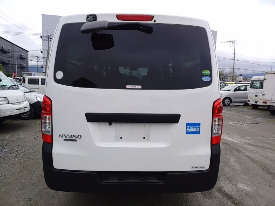 NISSAN NV350 CARAVAN