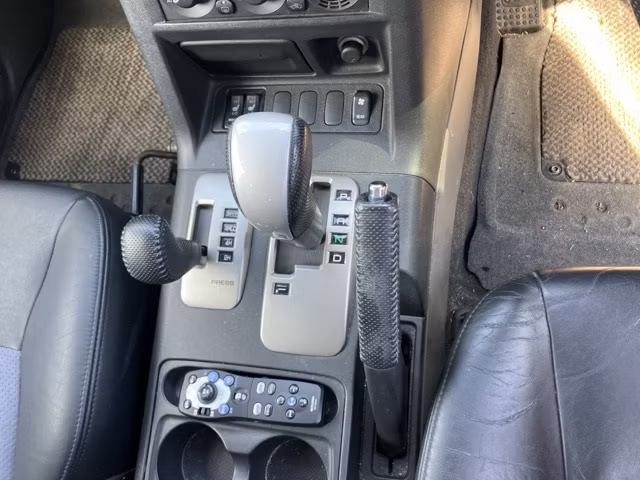 MITSUBISHI PAJERO