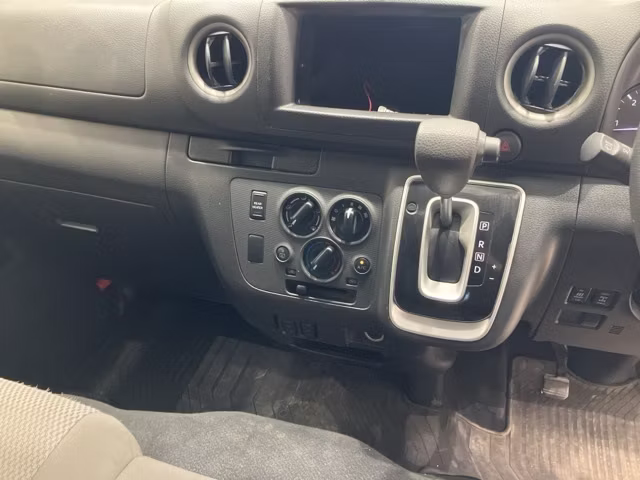 NISSAN CARAVAN