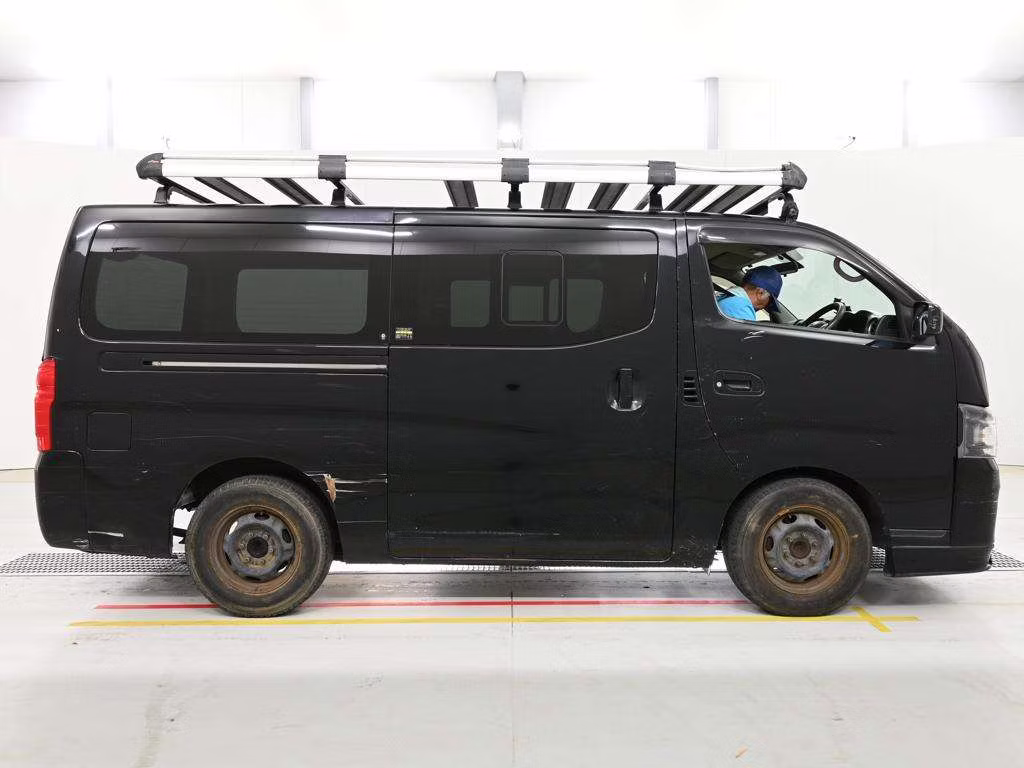 NISSAN NV350 CARAVAN