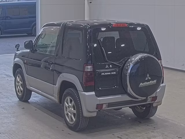 MITSUBISHI PAJERO MINI