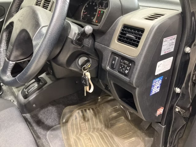 MITSUBISHI PAJERO MINI