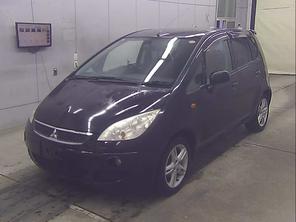 MITSUBISHI COLT