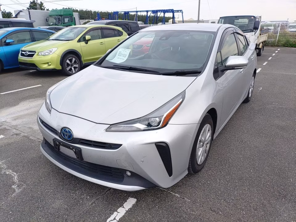 TOYOTA PRIUS